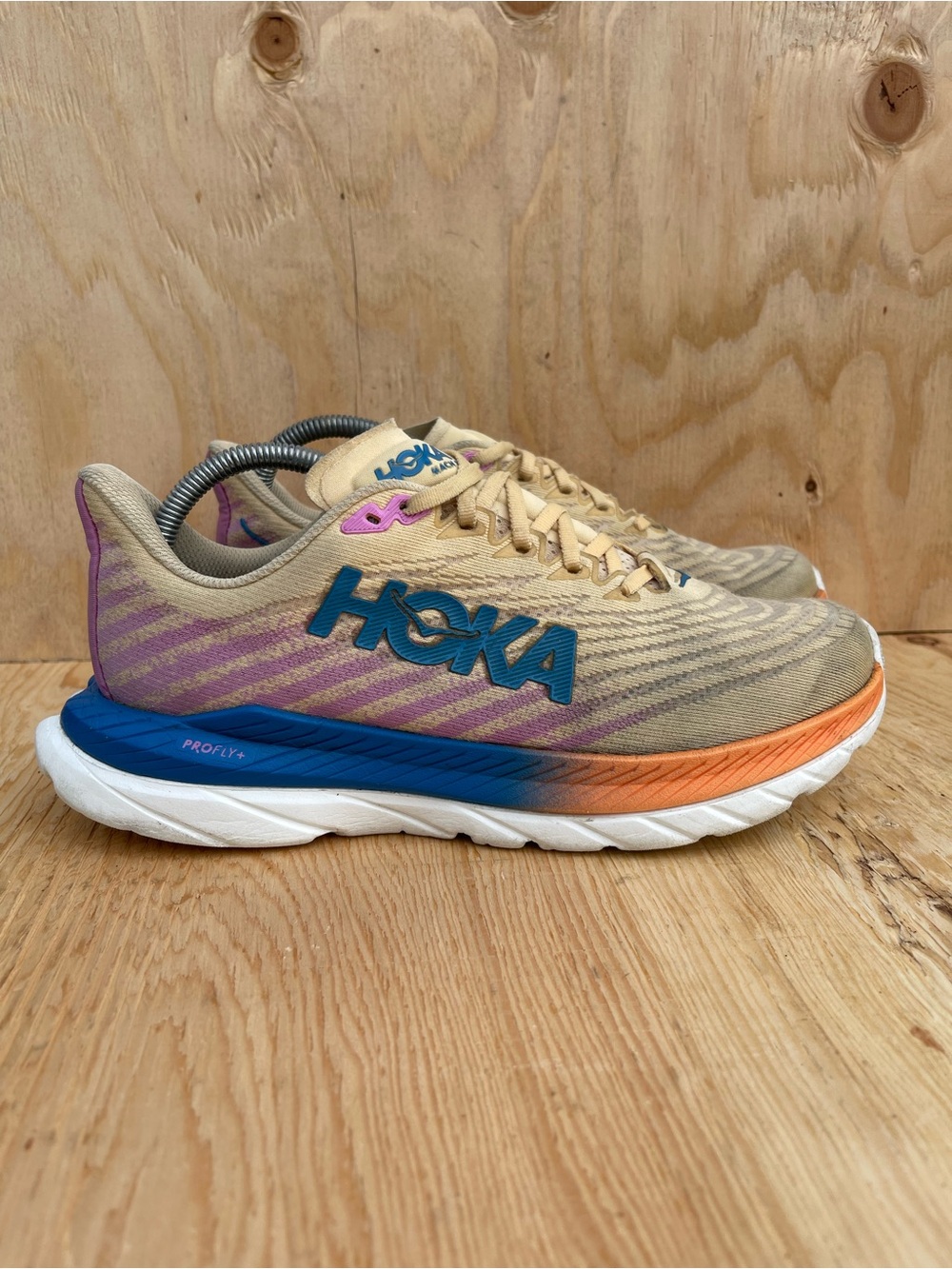Hoka Mach 5 Shoes Womens 8 B Beige Profly Runners Athletic Lace Up